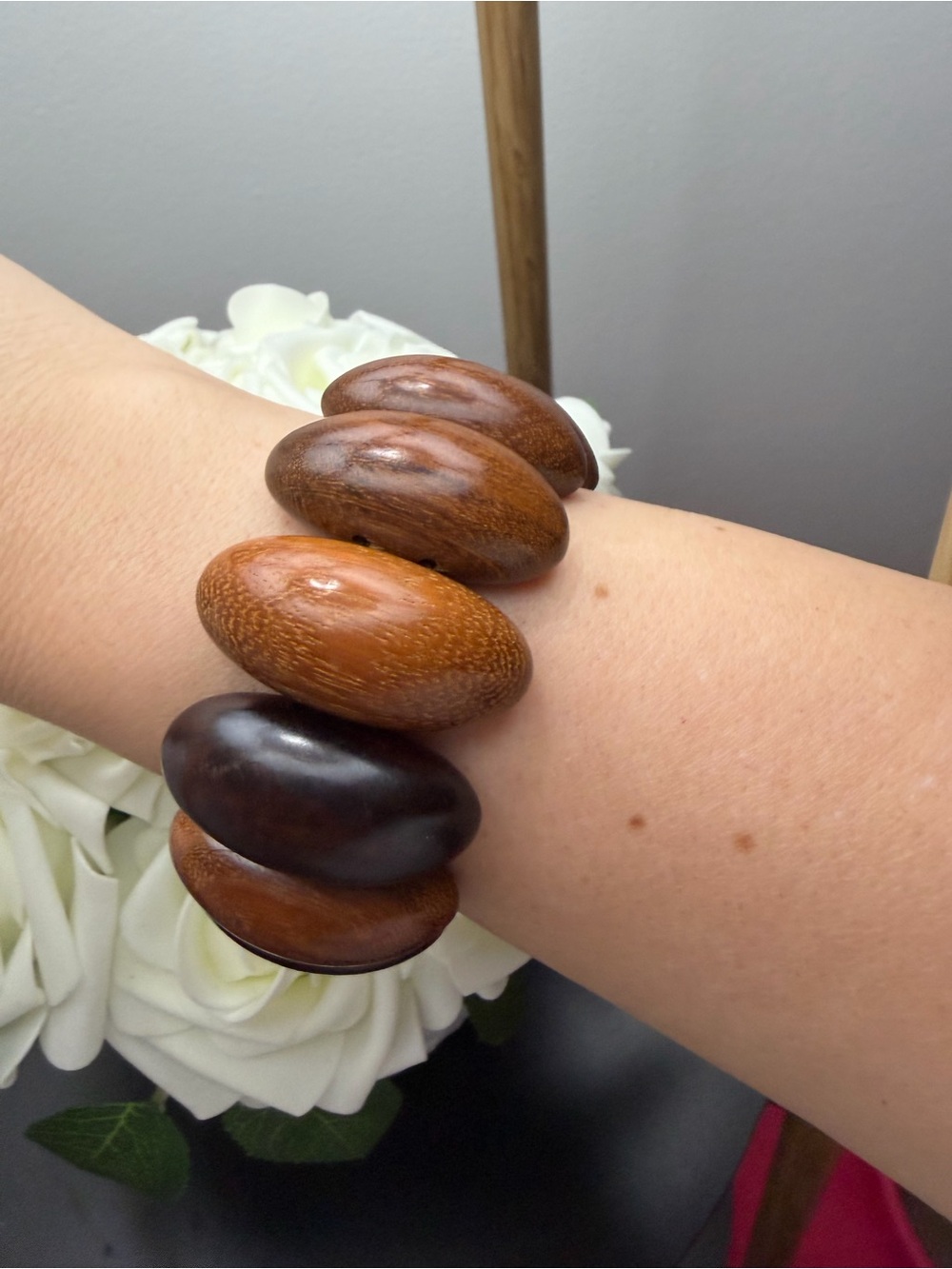 Natural Wood Bead Stretch Bracelet - Brown elastic but ( small size )
